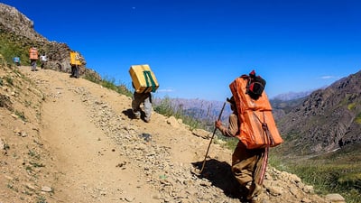 رێکخراوی مافی مرۆڤی هەنگاو: کۆڵبەرێکی کورد بە ئۆتۆمبێل کوژرا