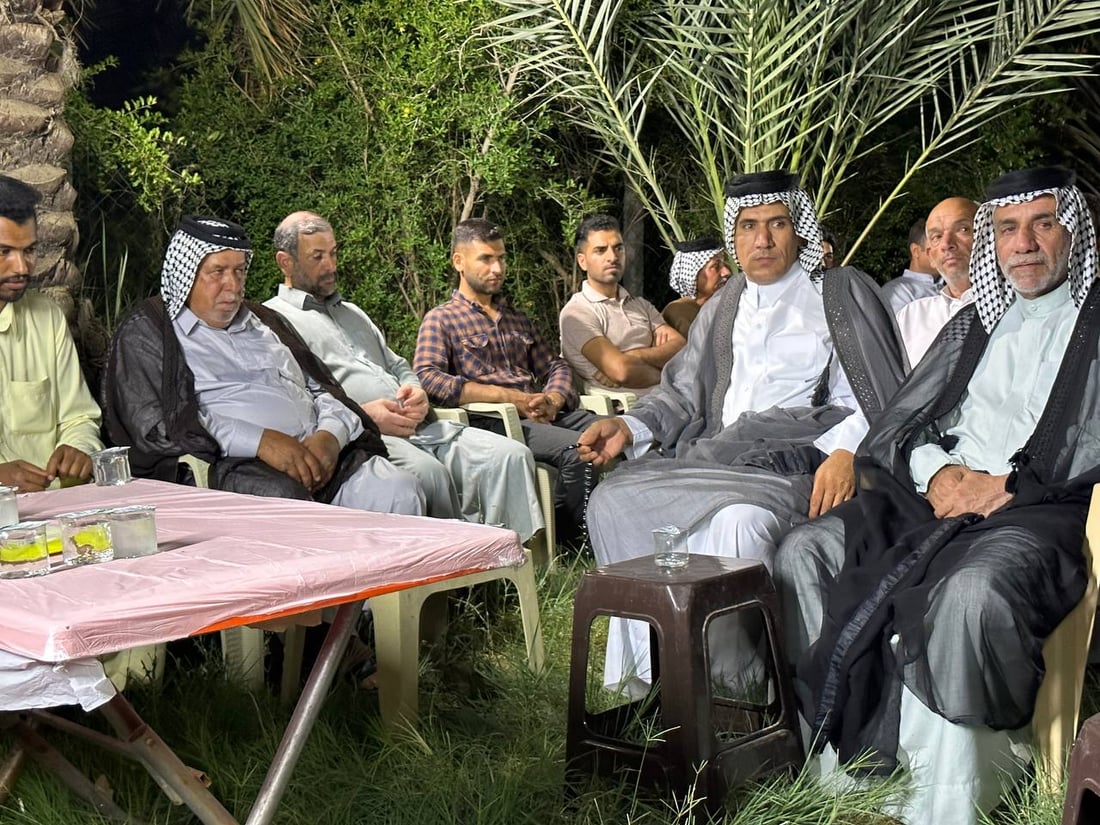 عشيرة في عفك تطرد متعاطي المخدرات والمتورطين بالابتزاز الالكتروني