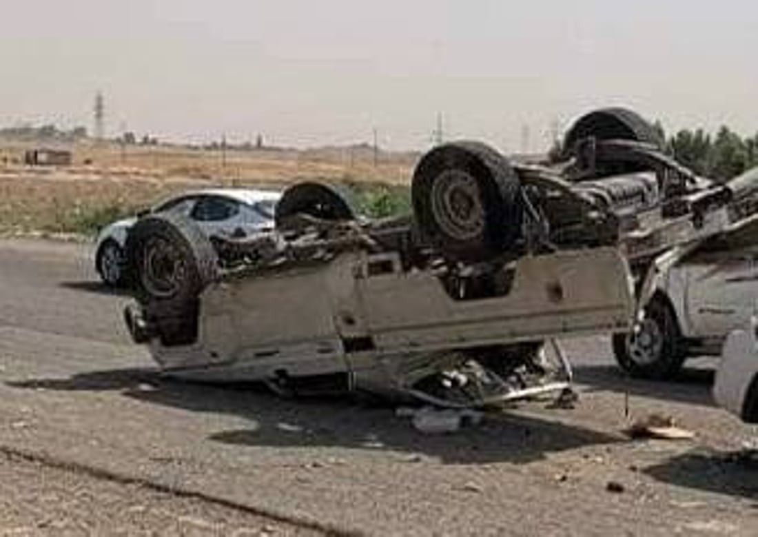 إصابة 5 أشخاص بسبب تجاوز خاطئ.. بيك آب تصطدم بـ3 سيارات على طريق تازة كركوك (صور)