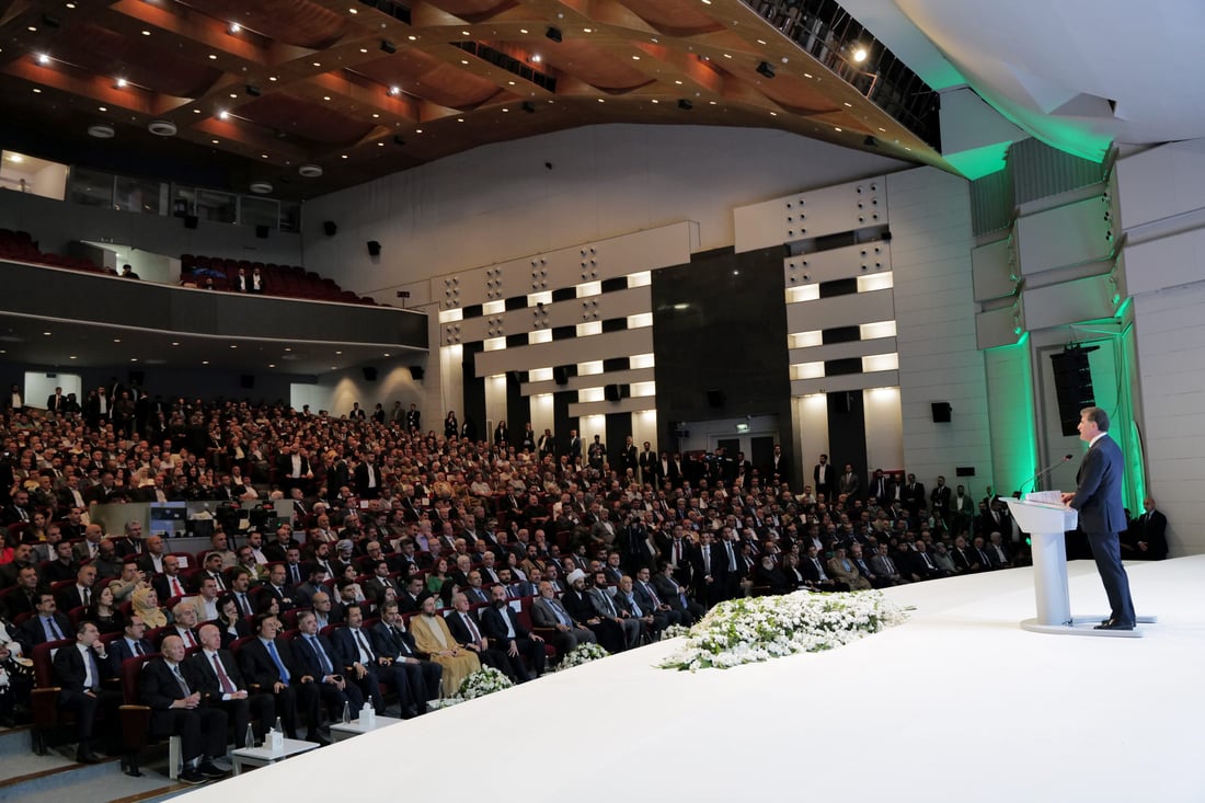 بارزاني يمازح طالباني في مؤتمر “اليكتي”: هل ستبقى رئيساً بعد 5 دقائق!