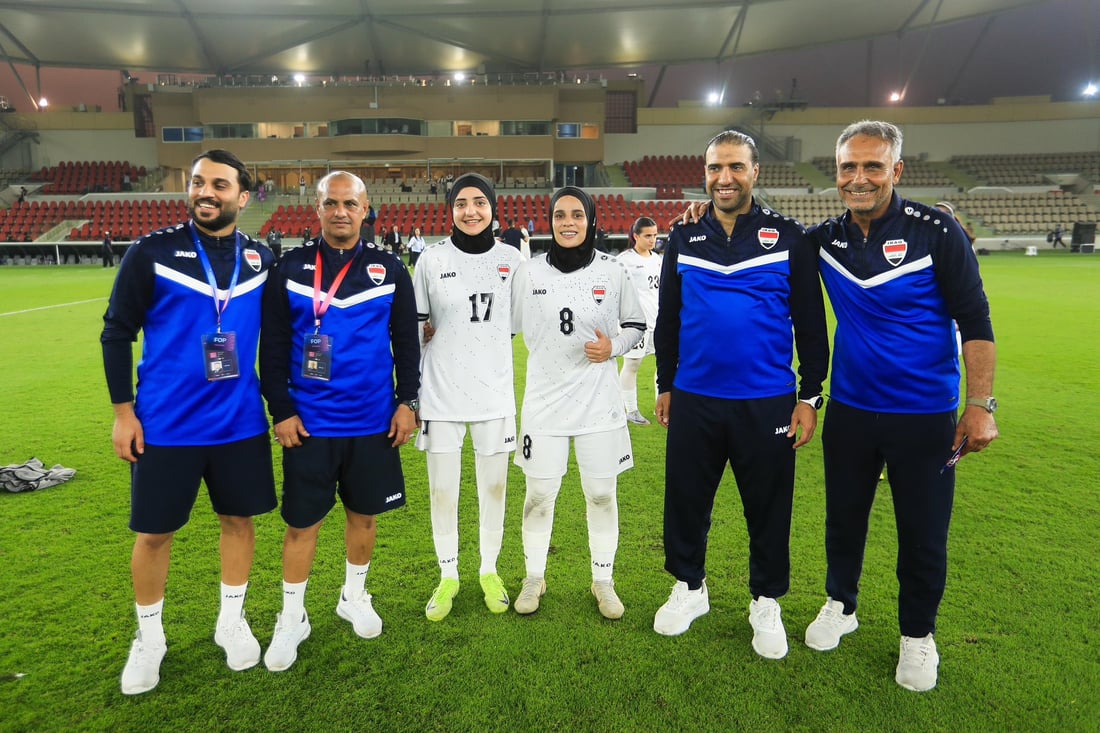صور مفرحة من ملعب جدة.. سيدات العراق يحتفلن بالمركز الثالث لبطولة غرب آسيا