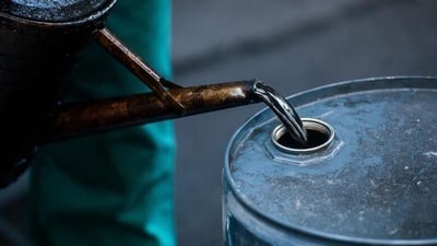 الكوت تباشر بتوزيع “الگاز” على المزارعين.. 10 لتر لكل دونم