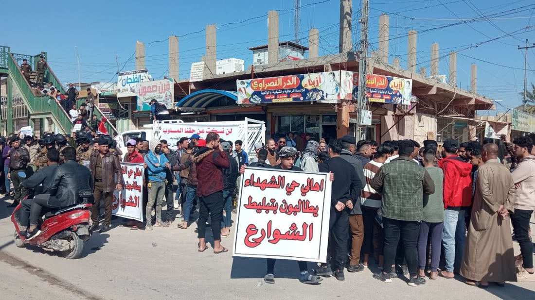 تظاهرة جديدة في طويريج ومحافظ كربلاء ينهي تكليف علي محمد بمهام مدير البلدية (صور)