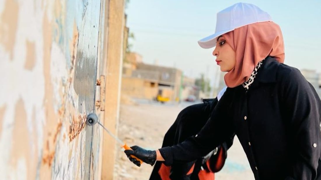 متطوعون عملوا بلا كلل واختاروا ألواناً جذابة.. مدارس الزبير أجمل الآن (صور)