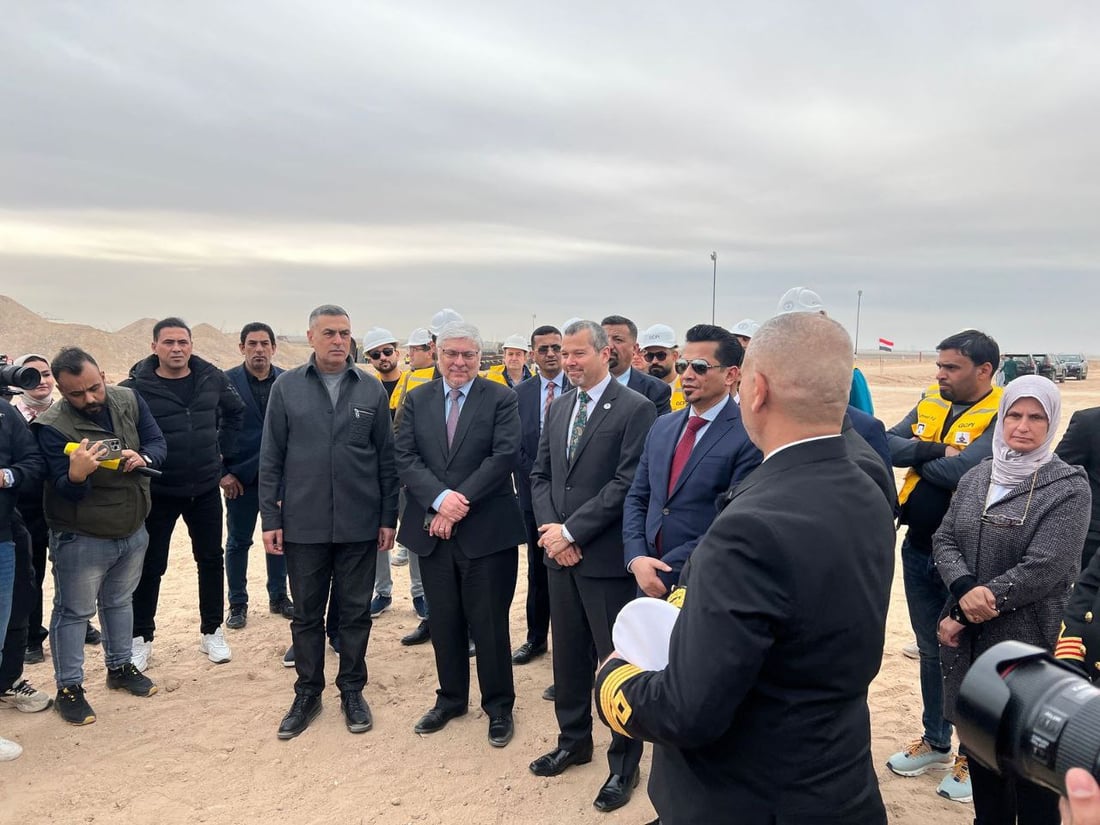 صور: جعفر الصدر في ميناء الفاو برفقة العيداني وIMO