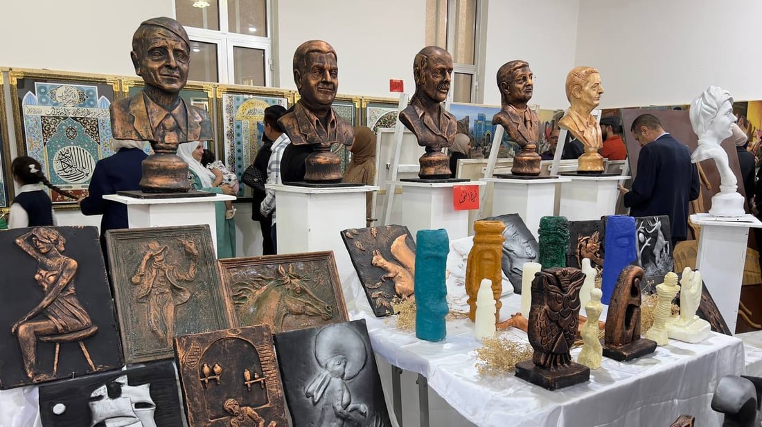 كان يوماً مزدحماً لدى بنات البصرة.. صور من الحضور الكبير في “الفنون الجميلة”