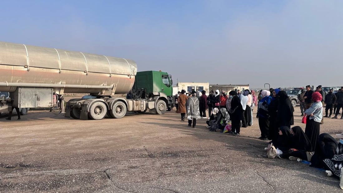 بنات هندسة النفط يذكّرون الوزير بوعد التعيين.. صور من تظاهرة غاز الجنوب بالبصرة