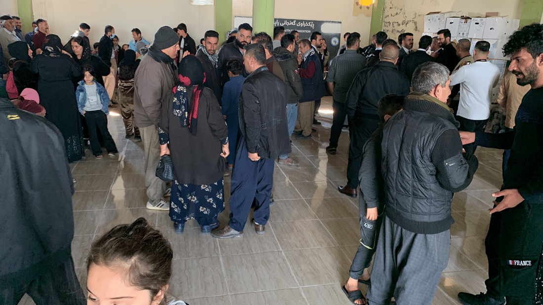 لە پشدەر خۆراک و نەوت و جانتای قوتابی دابەش کران