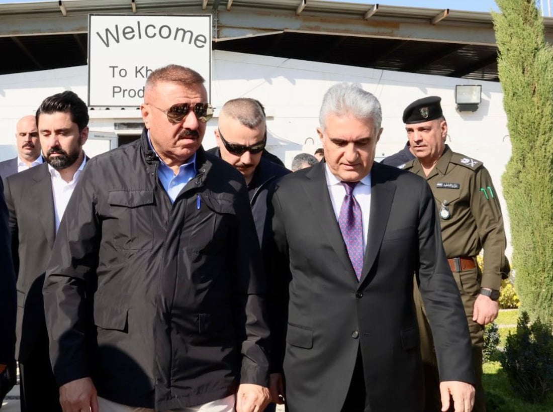 صور: وزير الداخلية ورئيس المخابرات يتفقدان حقل كورمور بعد الهجوم