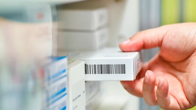 پارێزەرێک: کڕینی دەرمانی پزیشکی لە ئۆنڵاین کارێکی هەڵەیە