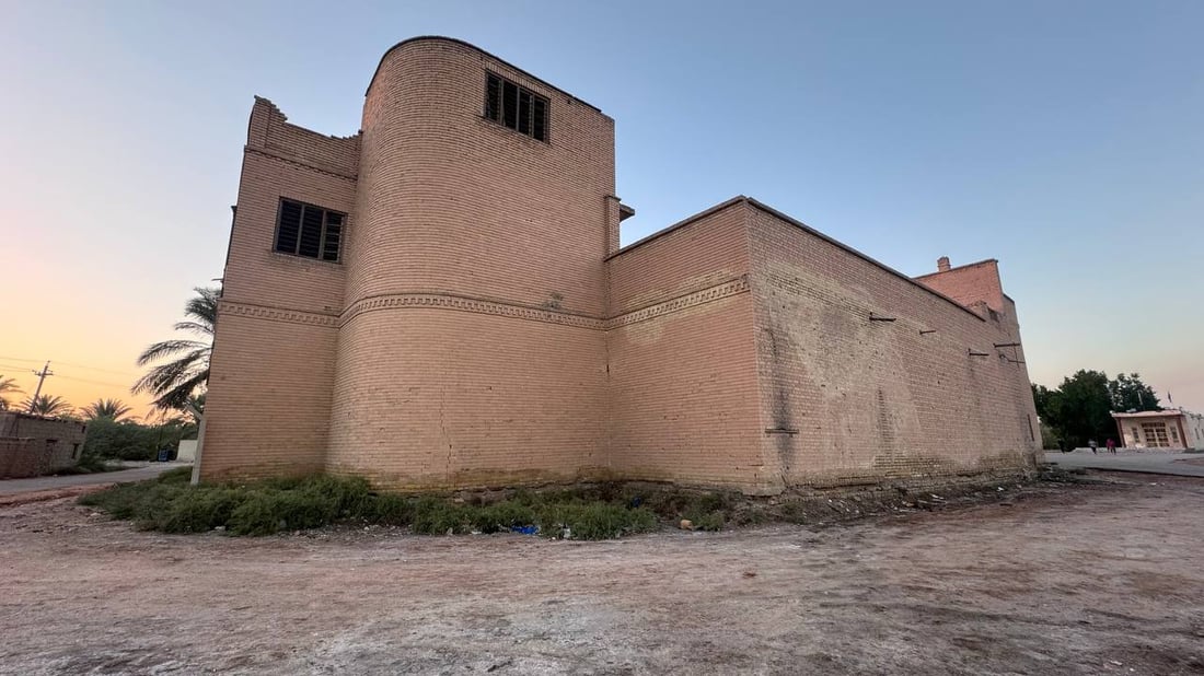 مشاهد جوية لقصر الأمير الفتلاوي في المشخاب.. خزن بنادق الثورة ومهّد لعرش فيصل