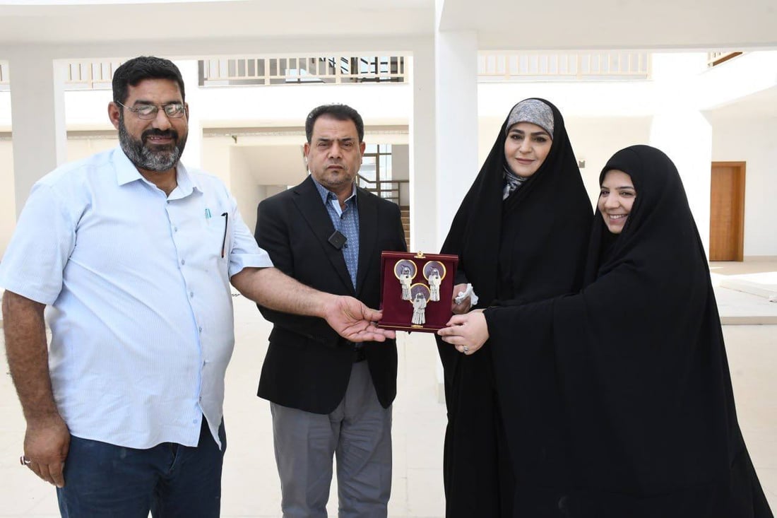 صور: تلاميذ النجف يودعون المدارس الكرفانية.. التربية افتتحت مدرسة “الشهيد نصرالله”