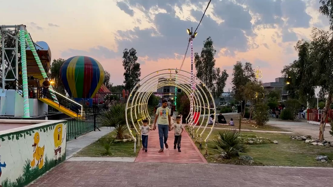 Baghdad artist brings face painting joy to children in Anbar’s city of Hit
