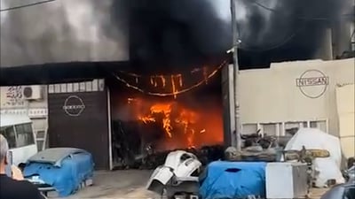 Fire destroys two shops in Erbil’s Industrial area