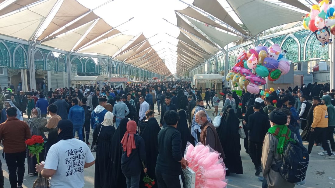 صور من شعبانية كربلاء اليوم: المدينة القديمة امتلأت والطعام في كل مكان