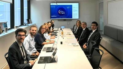 بغداد تتفق مع باريس على تسليم مطلوبين وتجميد أصول عراقية مهربة