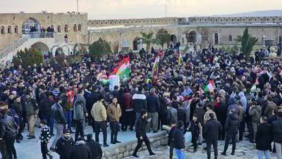 خوێندکاران و مامۆستایانی کۆیە بۆ پاڵپشتی لە کوردانی رۆژئاوا گردبوونەوە