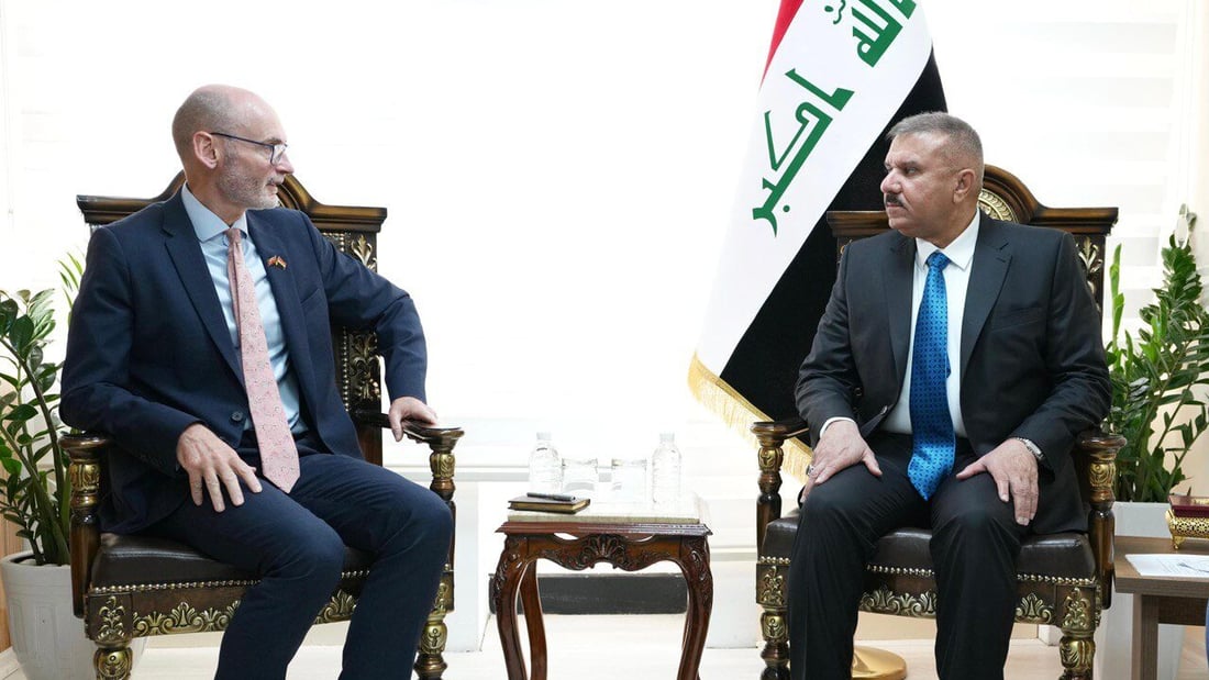 وزير الداخلية يبحث مع السفير البريطاني مكافحة المخدرات