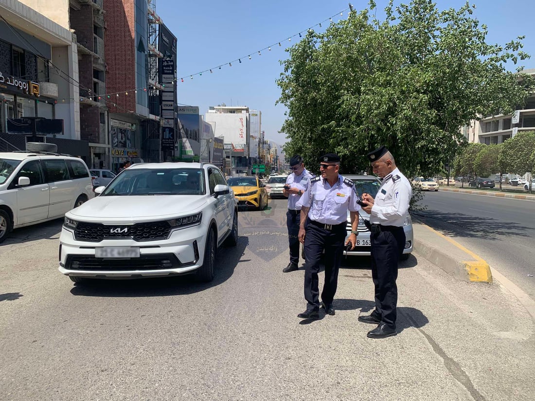 هاتوچۆی سلێمانی ئەو شۆفێرانەی سزادا کە ئۆتۆمبێلیان لەسەر شۆستە راگرتبوو