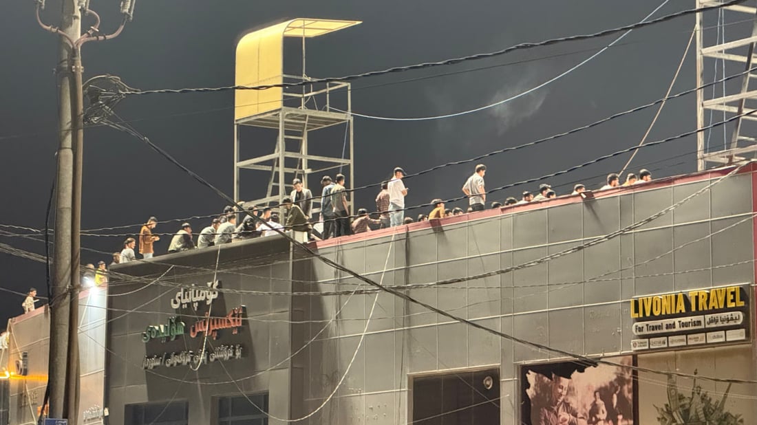 فيديو: ملعب فرانسو حريري يغص بالجماهير.. قمة نارية بين أربيل والشرطة