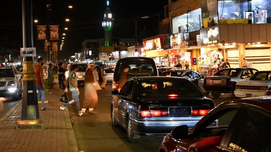 صور: الشرطة تنتشر في مدينة القائم.. أسواق مزدحمة حتى منتصف الليل أواخر رمضان