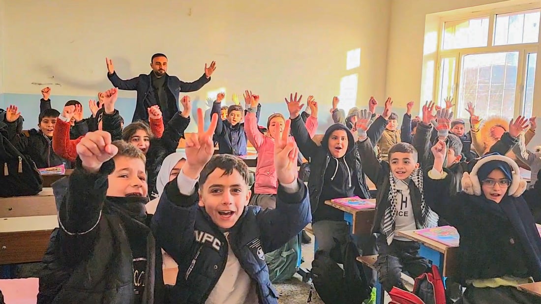 وانەى بەرخودان و رۆژئاوا بە قوتابییەکانى دەڵێت