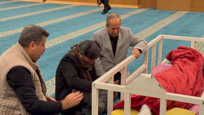 تەرمی هونەرمەند خەلیل وەندی لە مزگەوتی فیردەوسی شاری هەولێرە