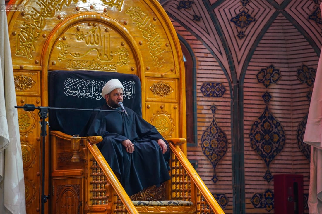 صور: ليلة حزينة في صحن الإمام علي.. حشود الزائرين يحيون ذكرى الزهراء
