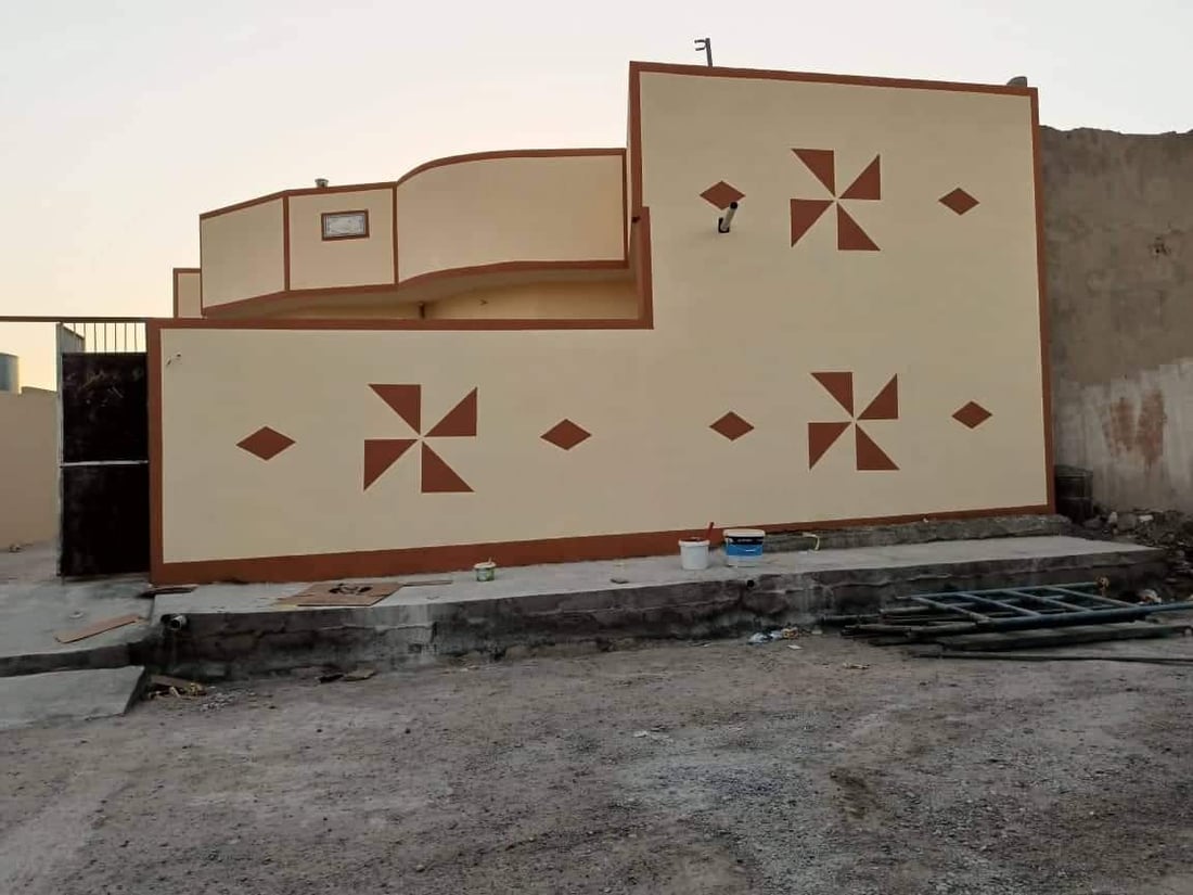 صور: ناشطو تلعفر يتكفلون ببناء المنازل المدمرة وعلاج المرضى وتزويج الشباب