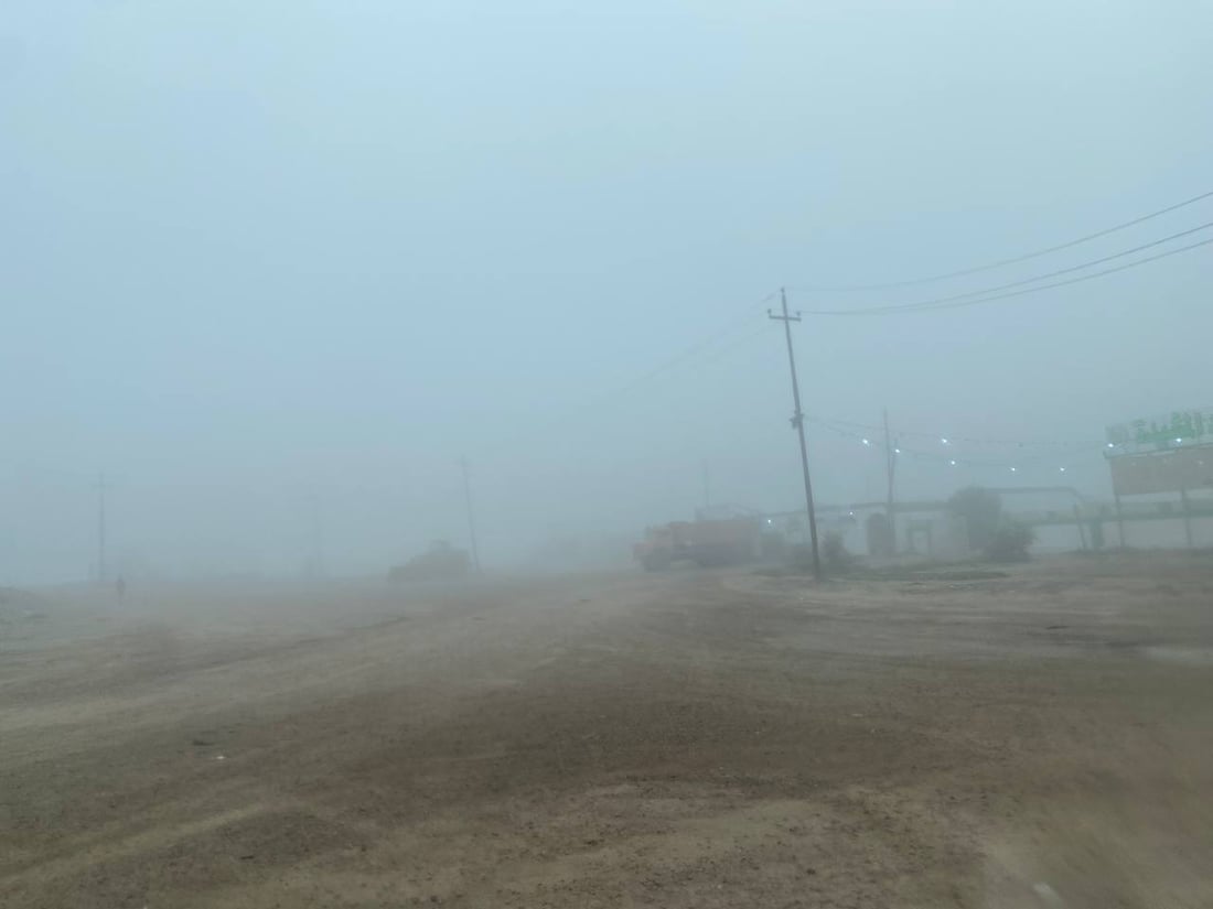 الرمادي غارقة تماماً في الضباب.. صور من “الخمسة كيلو”