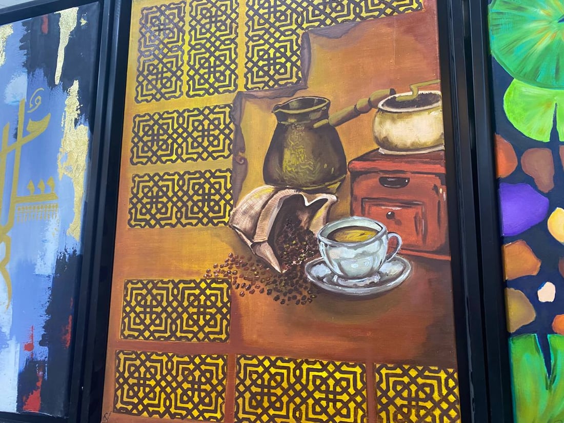 أم وطبيبة وفنانة من الأنبار.. إسراء صبري ترسم الحياة في هيت والغربية (صور)
