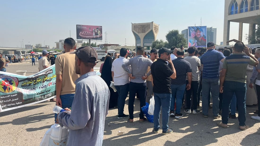 صور من وقفة اليوم قرب جامع بنيّة: يحتجون منذ سنوات ضد قانون حضانة أطفال المطلقين