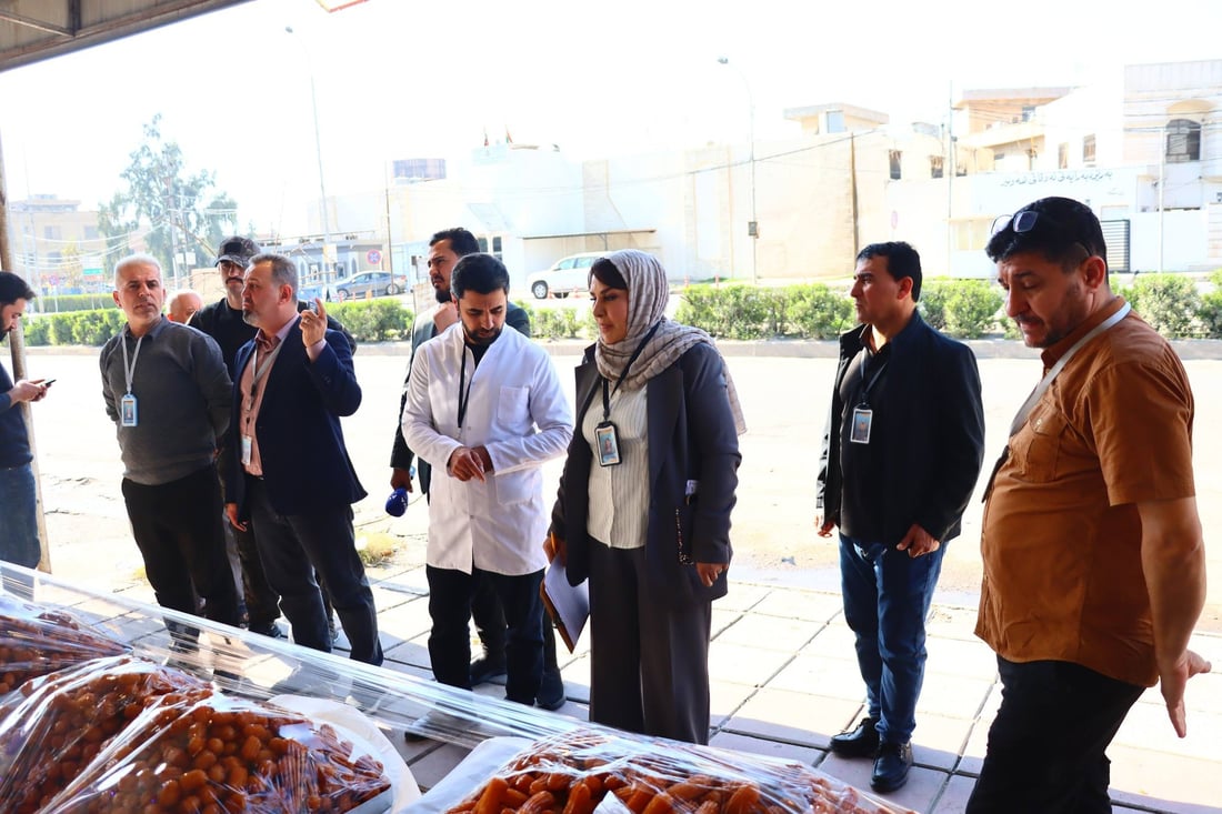 چەند خاوەن شیرینیخانە و نانەواخانەیەک سەردانی قایمقامیەتی هەولێر بکەن