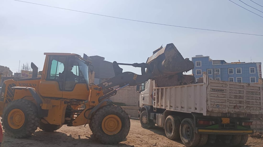 340 قەلاب زبڵ و خاشاک لەژێر پردی سەیداوە دەرهێنراوە