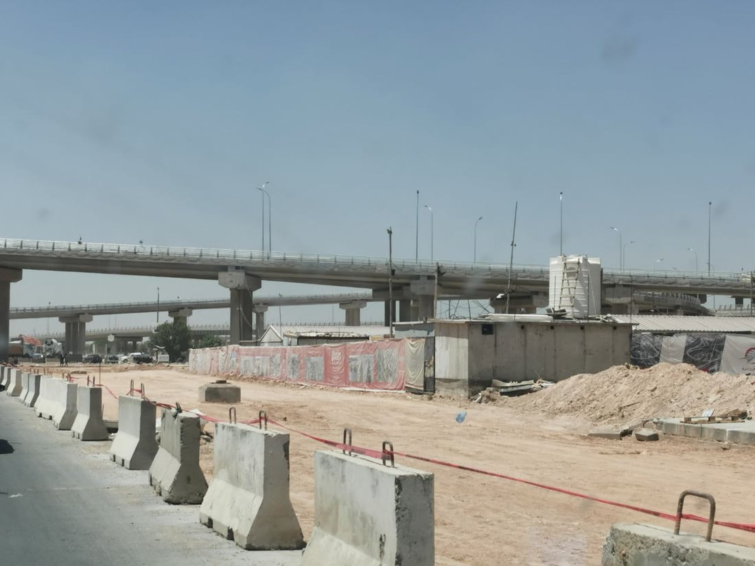 صور من النجف: ازدحام خانق في شارع المطار مع قرب افتتاح مجسرات الزهراء