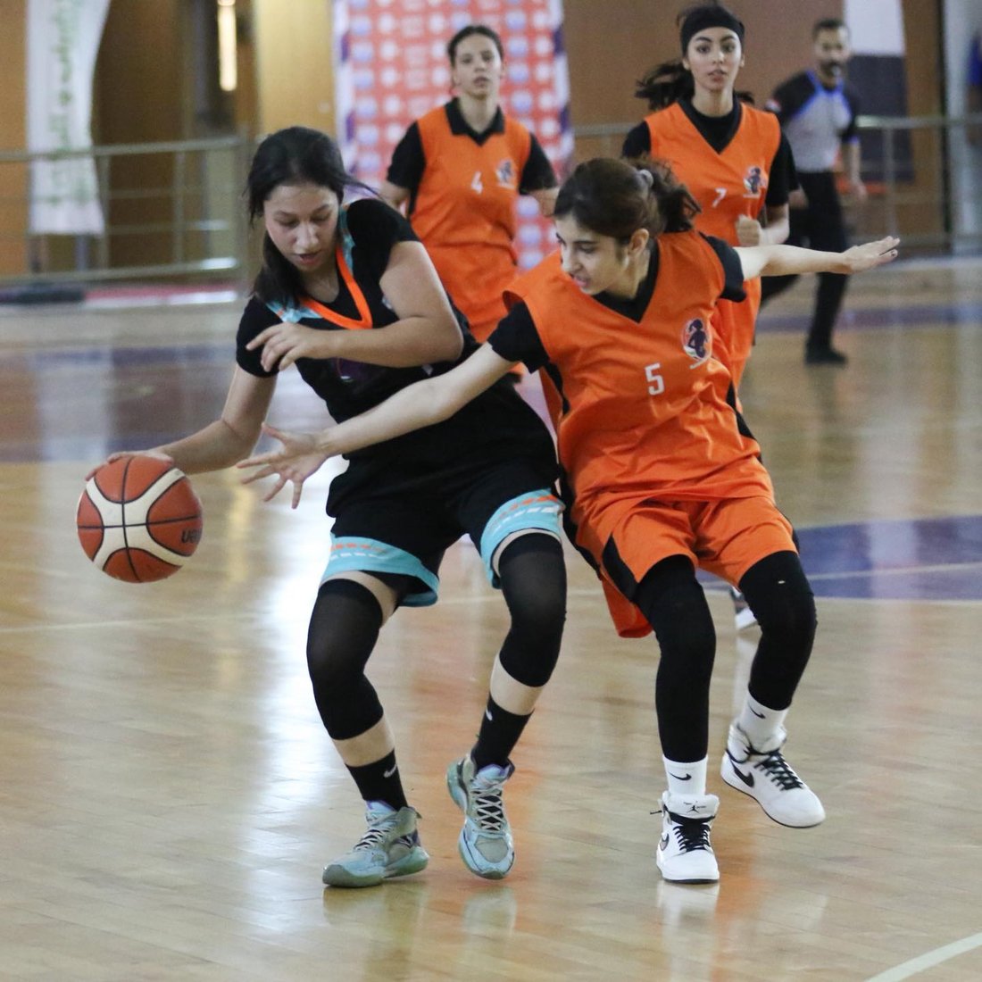 بنات البصرة والعمارة في مواجهة مع سلة عينكاوة والسليمانية