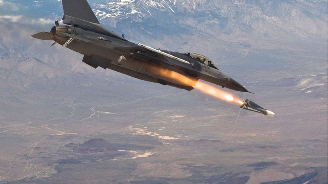 طائرات F16 العراقية تقصف أوكاراً لإرهابيين في وادي الشاي