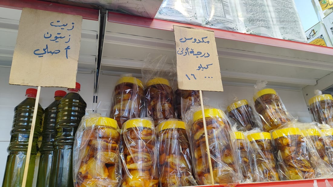 السوريون في كربلاء كأنهم في الوطن.. “سيدة الشام” سيوفر حتى سجائر “الحمراء” (صور)
