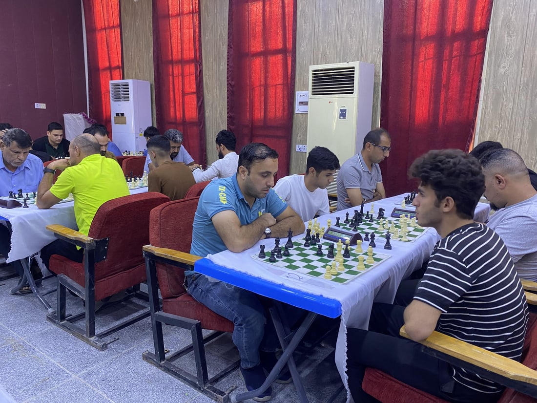 صور: بنات وأولاد في بطولة الزقورة للشطرنج.. مسابقة الراحل علي جمال في الناصرية