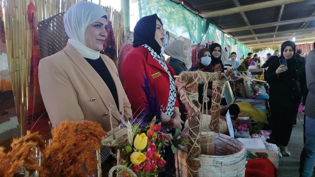 أغذية وشمع وفخار وصوف.. منتجات سيدات الريف في معرض بابل الثاني (صور)