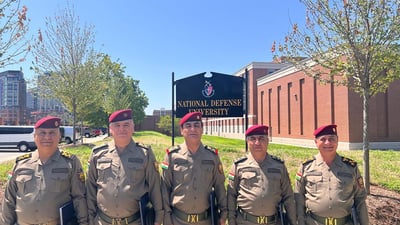 پێنج ئەفسەری پێشمەرگە لە ئەمریكا بەشداریی خولێكیان كرد