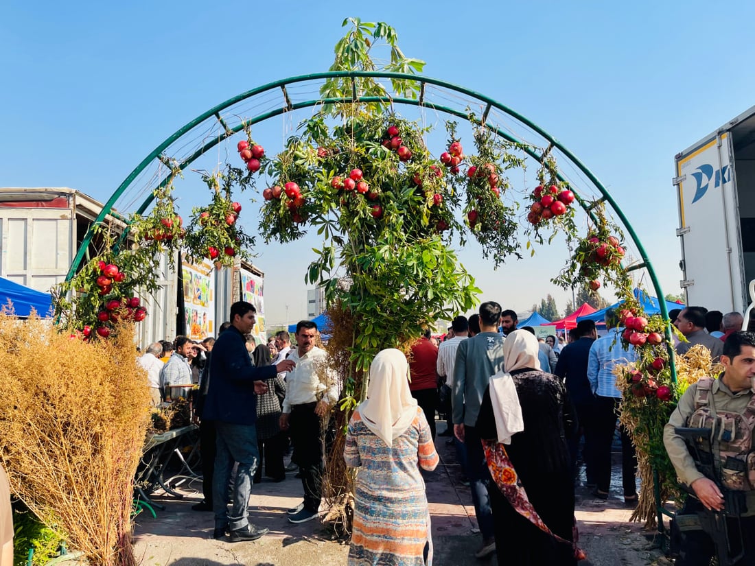 عروض رائعة في أربيل.. مهرجان الرمان ليس للرمان فقط وحفلة العسل قريباً (صور)