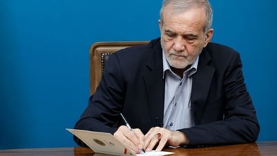 بزشكيان يشكر العراقيين على التشييع المهيب: إيران لا تنسى