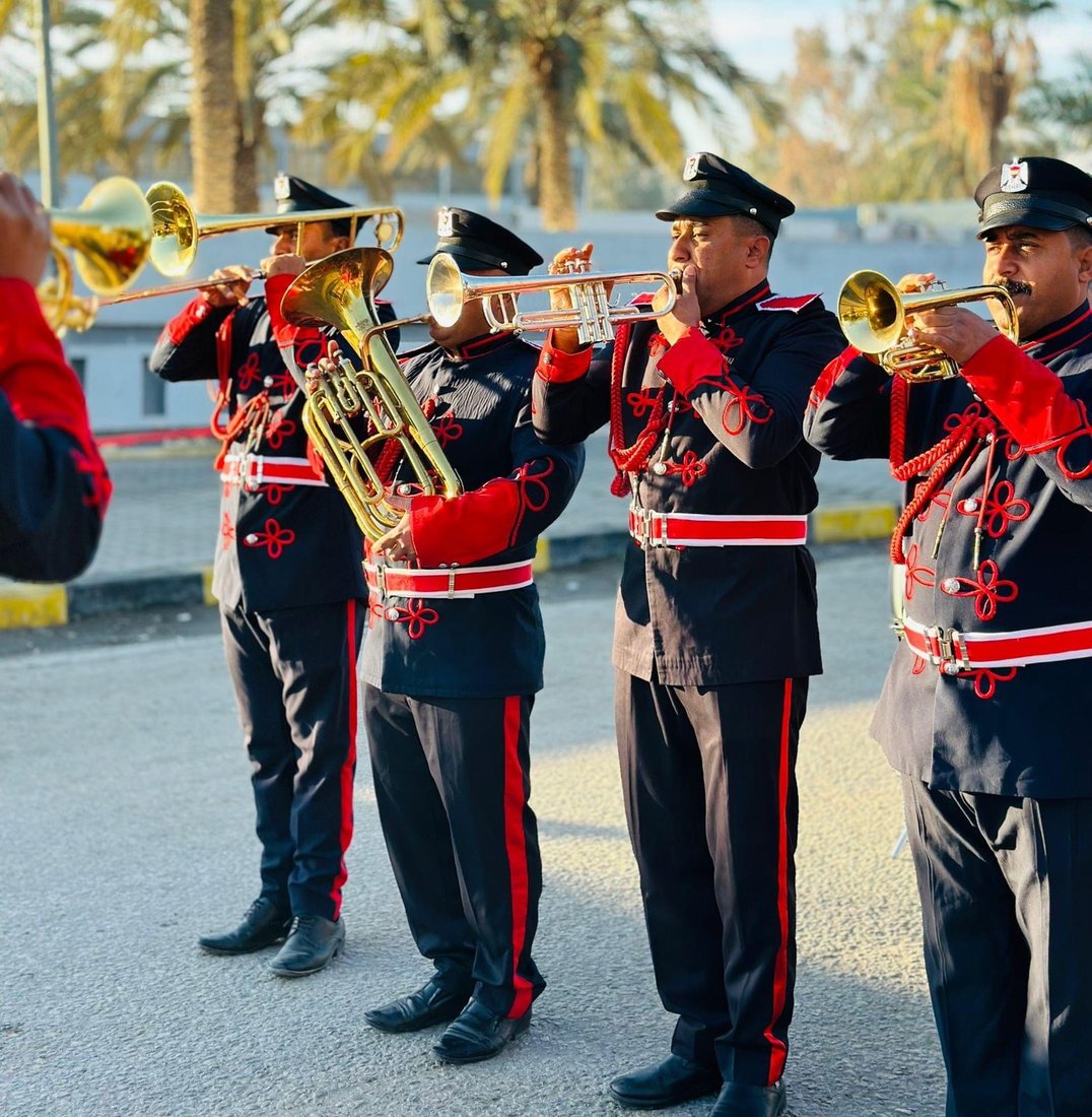 رجال دين صوتوا.. صور من صباح الاقتراع العام في النجف