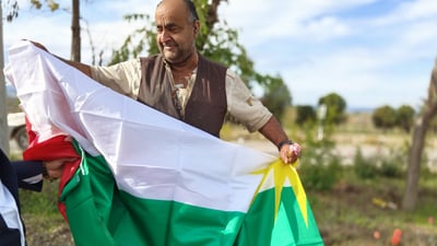 ئازیز گیان خەمی ئاڵاکەیەتی