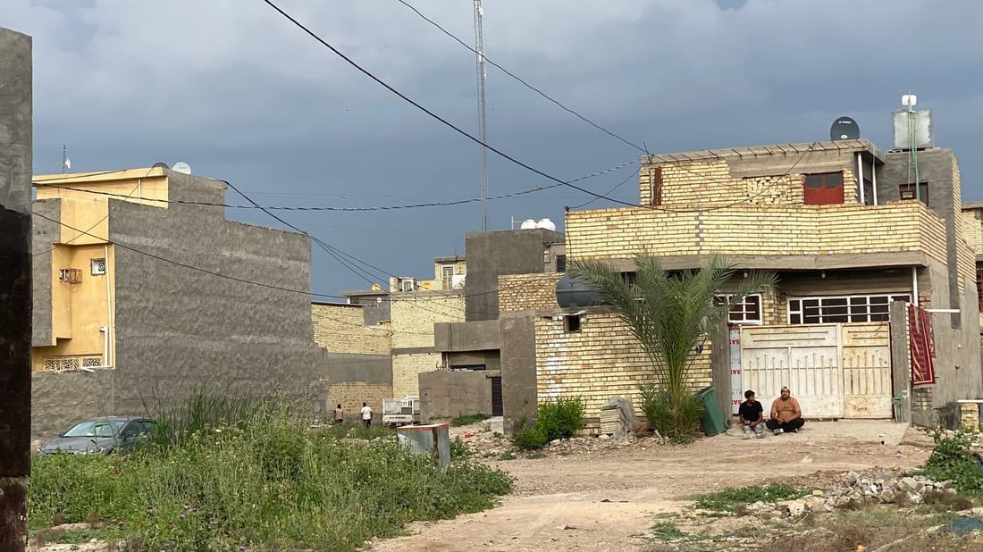 خرنابات: حي الـ3 آلاف بلا كهرباء ولا إكساء.. مرشح سابق ساهم بالـ”سبيس” مرة واحدة