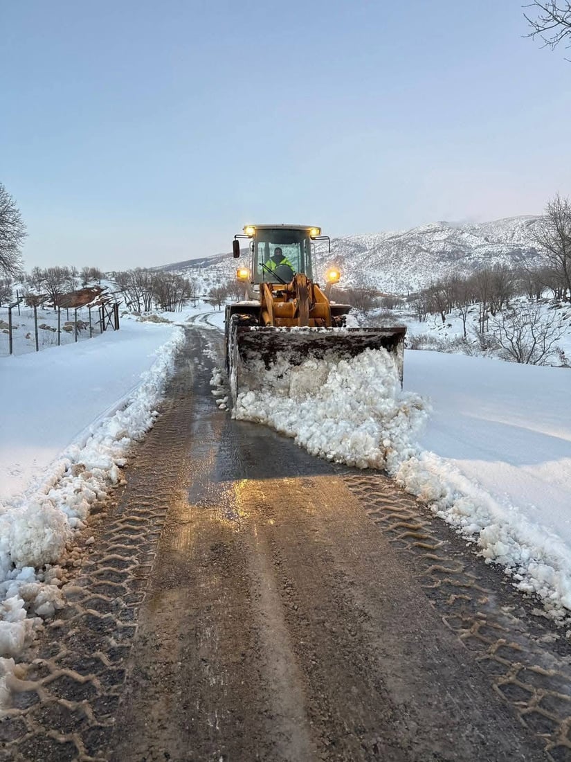 “سەرجەم رێگاکانی پارێزگای هەولێر بەستوویانە”