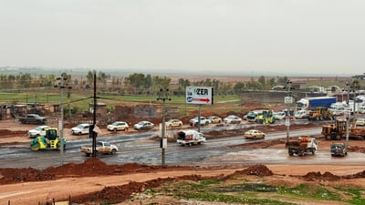 باران بارین قیڕتاوکردنەکەی رێگای هەولێری بۆ گوێڕ وەستاندووە