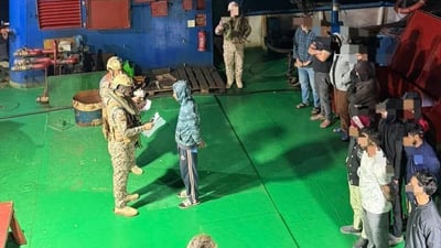 العراق يضبط سفينة تهريب تنزانية ويعتقل طاقمها في المياه الإقليمية