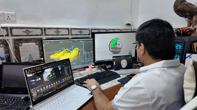 أول عراقي ينتزع جوائز إيران مرة بعد مرة.. زيد شكر مخرج نجفي لا يتوقف!